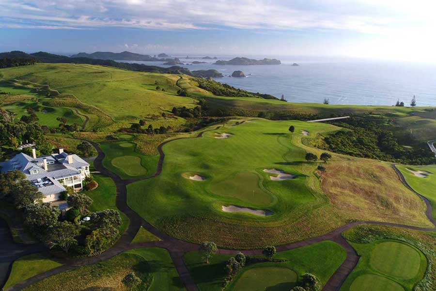 Kauri Cliffs New Zealand golf tours