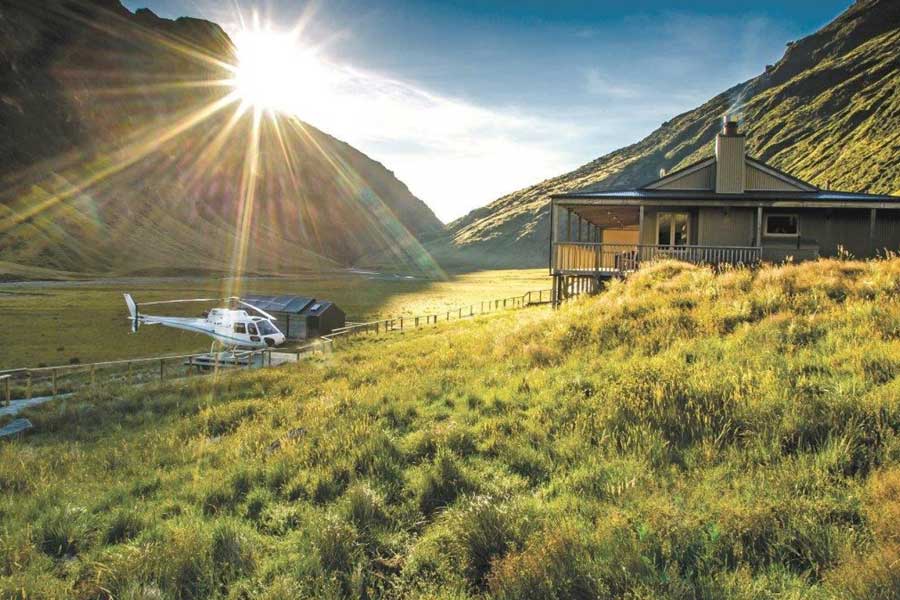 Minaret Station Wanaka luxury wilderness retreat hunting lodge New Zealand