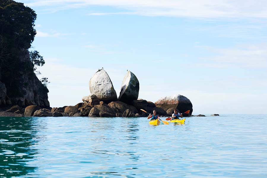 Sea Kayaking Abel Tasman National Park New Zealand